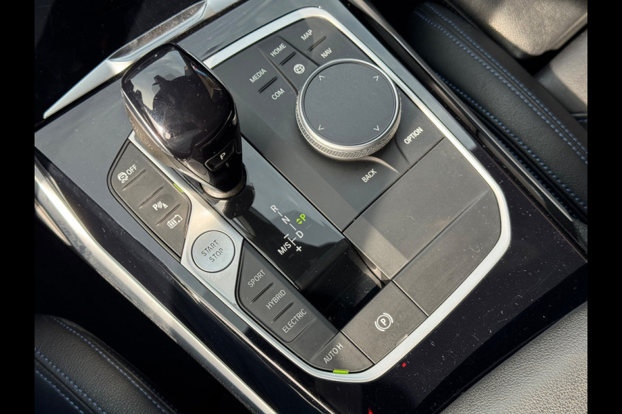 BMW 3-serie 320e M-Pakket Plus AUT NAVI CLIMA LEDER LM NAP!