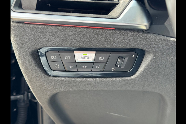 BMW 3-serie 320e M-Pakket Plus AUT NAVI CLIMA LEDER LM NAP!