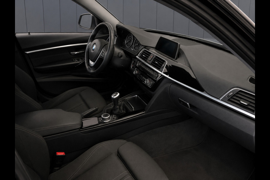 BMW 3 Serie Touring 320d High Executive SPORT LINE