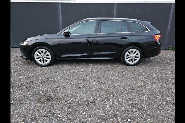 Škoda Octavia Combi 1.5 e-TSI Business Edition Plus AUTOMAAT/VIRTUAL/LED