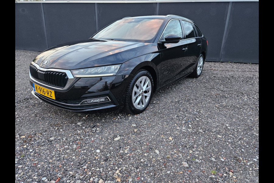 Škoda Octavia Combi 1.5 e-TSI Business Edition Plus AUTOMAAT/VIRTUAL/LED