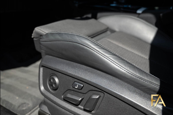 Audi Q5 55 TFSI e S edition Competition SLine|367PK|Headup|Luchtvering