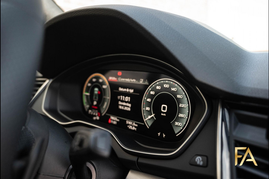 Audi Q5 55 TFSI e S edition Competition SLine|367PK|Headup|Luchtvering