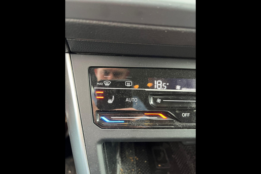Volkswagen Polo 1.0 TSI Life Business | Adaptive cruise control | Privacy glass | Stoelverwarming | Camera