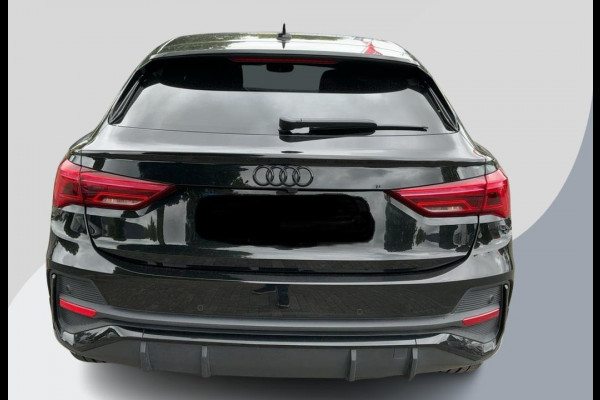 Audi Q3 Sportback 45 TFSI e S Edition |  S-Line | Lederen bekleding | Trekhaak | 20 inch | Adaptive cruise control| Sonos 3D Premium sound | 360 graden camera's | Stoelverwarming