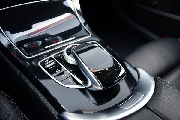 Mercedes-Benz C-Klasse 200 Premium Plus AMG Virtual, Cruise, Carplay, Stoelverwarming, Sfeer, Camera, 184pk, LED, Leder, Uniek!
