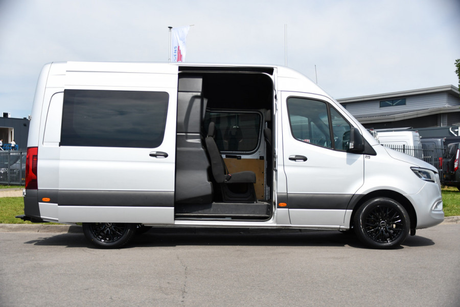 Mercedes-Benz Sprinter 316 2.2 CDI L2H2 DC PB Edition Adaptieve Cruise, Camera, Carplay, LED, 164pk, Stoelverwarming, Trekhaak, Automaat, 10,5'' Mbux, Standkachel, Uniek!
