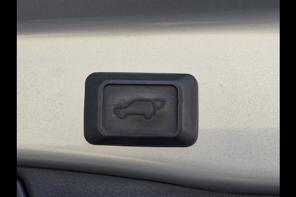 Toyota RAV4 2.5 Hybrid Bi-Tone Pano Navi Leder Camera Bom Volllll