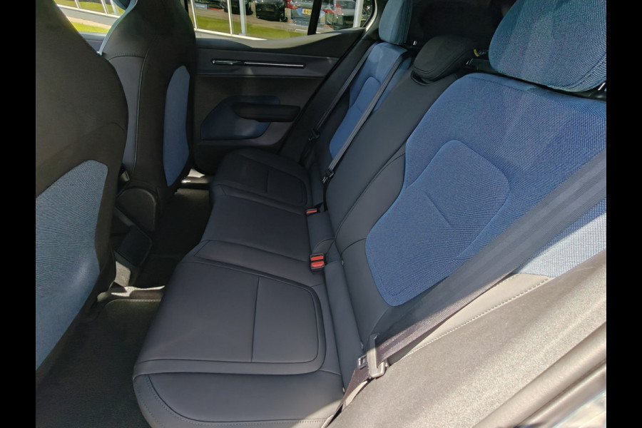 Volvo EX30 Extended Range 272PK Plus Europa 69 kWh | H&K | Climate Pack | ACC | Elektr. stoel | Blis | 20"LMV