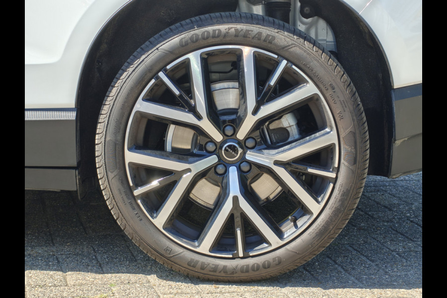 Volvo EX30 Extended Range 272PK Plus Europa 69 kWh | H&K | Climate Pack | ACC | Elektr. stoel | Blis | 20"LMV