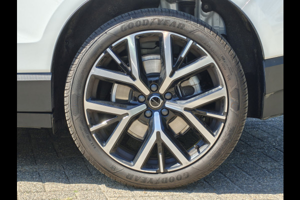 Volvo EX30 Extended Range 272PK Plus Europa 69 kWh | H&K | Climate Pack | ACC | Elektr. stoel | Blis | 20"LMV