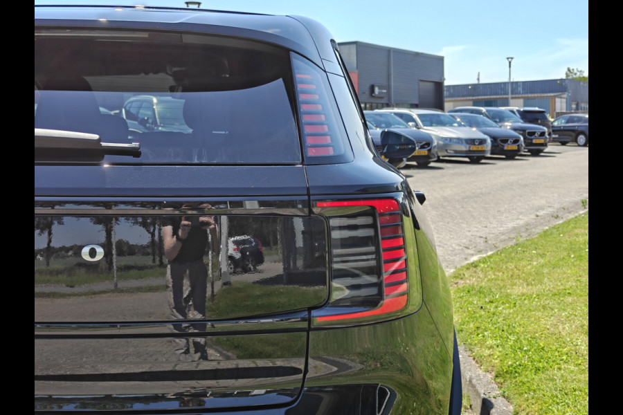 Volvo EX30 Extended Range 272PK Plus Europa 69 kWh | Climate pack | H&K | ACC | Blis | Elektr. stoel