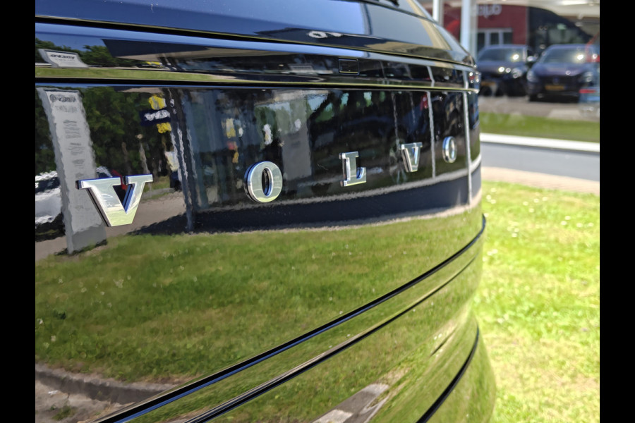 Volvo EX30 Extended Range 272PK Plus Europa 69 kWh | Climate pack | H&K | ACC | Blis | Elektr. stoel