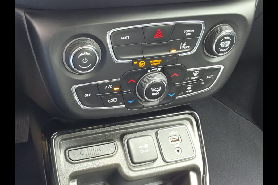 Jeep Compass 1.3T Night Eagle Liberty Edition Camera Carplay Keylesse Entry