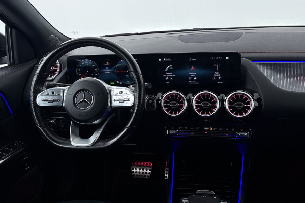 Mercedes-Benz EQA 250 Business Solution AMG 67 kWh 96% SOH (STOELVERWARMING, SFEERVERLICHTING, CAMERA, PARKEERSENSOREN)