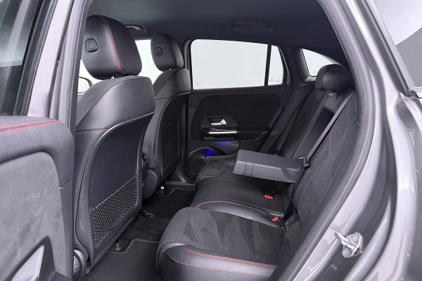 Mercedes-Benz EQA 250 Business Solution AMG 67 kWh 96% SOH (STOELVERWARMING, SFEERVERLICHTING, CAMERA, PARKEERSENSOREN)