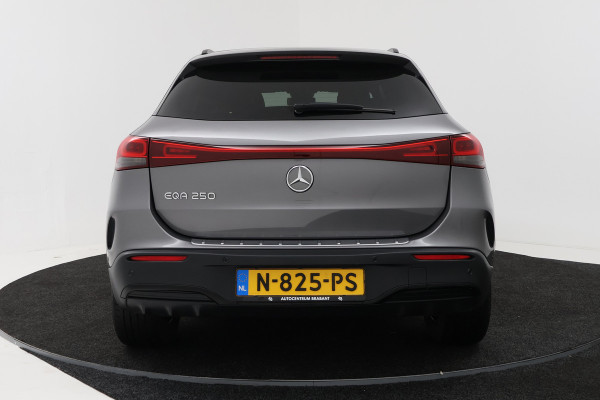 Mercedes-Benz EQA 250 Business Solution AMG 67 kWh 96% SOH (STOELVERWARMING, SFEERVERLICHTING, CAMERA, PARKEERSENSOREN)