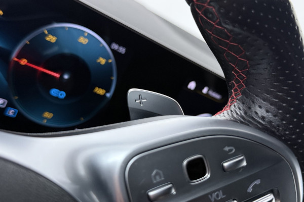 Mercedes-Benz EQA 250 Business Solution AMG 67 kWh 96% SOH (STOELVERWARMING, SFEERVERLICHTING, CAMERA, PARKEERSENSOREN)
