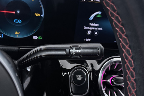 Mercedes-Benz EQA 250 Business Solution AMG 67 kWh 96% SOH (STOELVERWARMING, SFEERVERLICHTING, CAMERA, PARKEERSENSOREN)