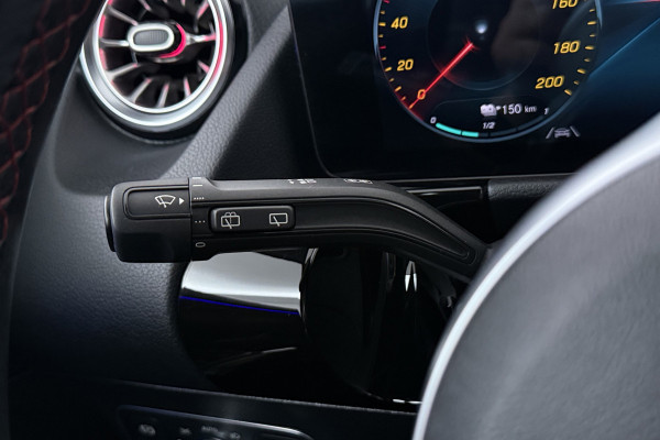 Mercedes-Benz EQA 250 Business Solution AMG 67 kWh 96% SOH (STOELVERWARMING, SFEERVERLICHTING, CAMERA, PARKEERSENSOREN)
