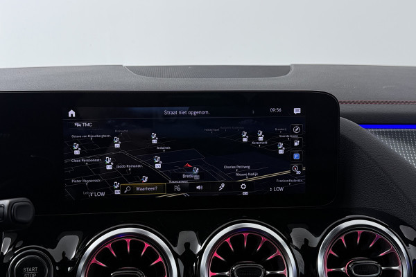Mercedes-Benz EQA 250 Business Solution AMG 67 kWh 96% SOH (STOELVERWARMING, SFEERVERLICHTING, CAMERA, PARKEERSENSOREN)
