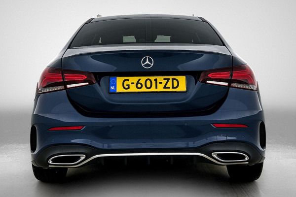 Mercedes-Benz A-Klasse 180 Business Solution AMG (NAVIGATIE, CLIMA, CAMERA, LED, GOED ONDERHOUDEN)