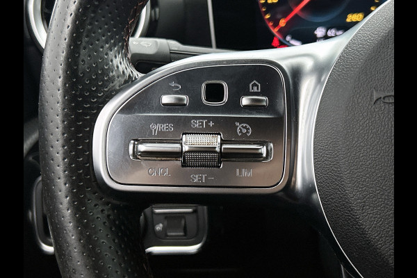 Mercedes-Benz A-Klasse 180 Business Solution AMG (NAVIGATIE, CLIMA, CAMERA, LED, GOED ONDERHOUDEN)
