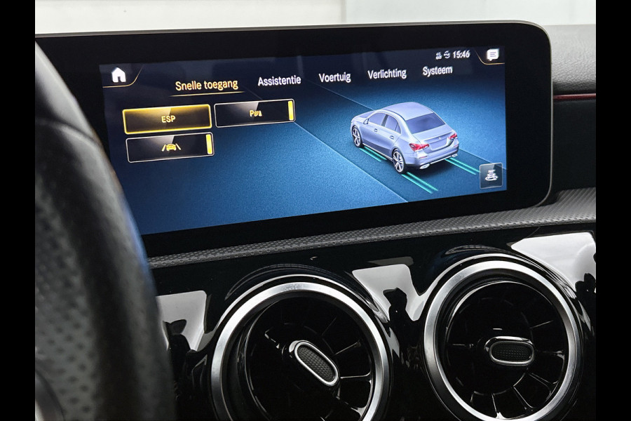 Mercedes-Benz A-Klasse 180 Business Solution AMG (NAVIGATIE, CLIMA, CAMERA, LED, GOED ONDERHOUDEN)