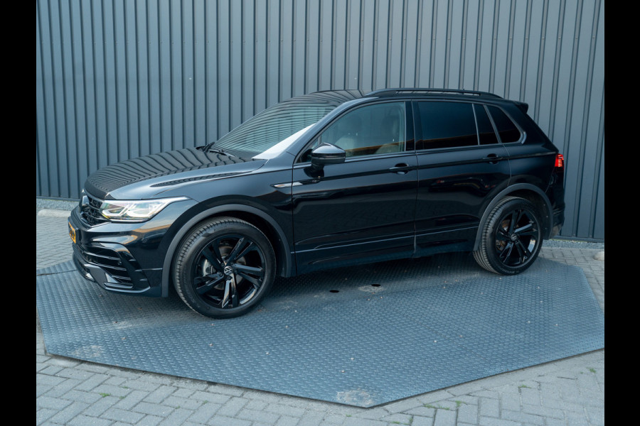 Volkswagen Tiguan 1.5 TSI R-Line Business | Black Style | Trekhaak wegkl. | Camera | IQ Light | Prijs Rijklaar!!