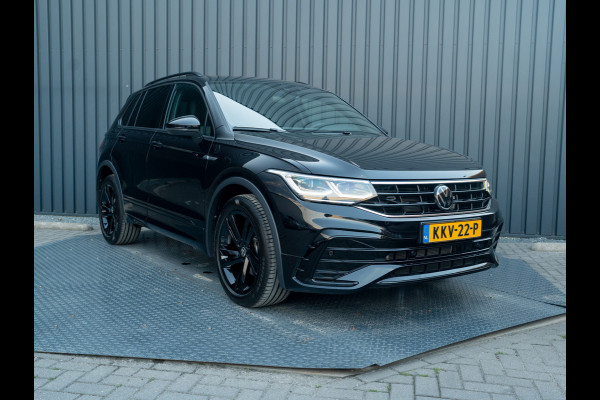 Volkswagen Tiguan 1.5 TSI R-Line Business | Black Style | Trekhaak wegkl. | Camera | IQ Light | Prijs Rijklaar!!