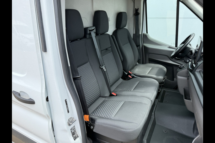 Ford E-Transit 68kWh 184PK L4H3 317km WLTP 96,5% (SOH) BEV Snelladen Carplay Climate control Cruise control Navigatie 360° camera Stoelverwarming Parkeersensoren v+a