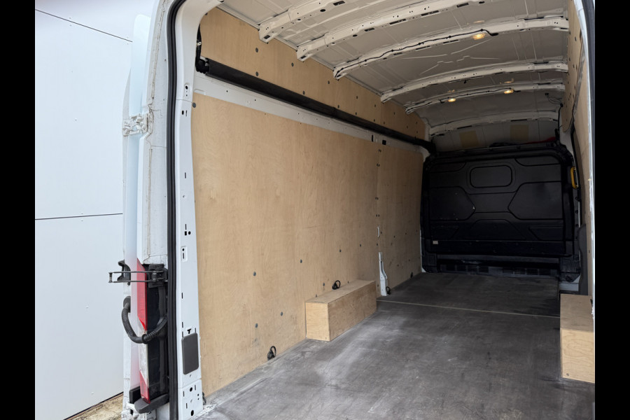 Ford E-Transit 68kWh 184PK L4H3 317km WLTP 96,5% (SOH) BEV Snelladen Carplay Climate control Cruise control Navigatie 360° camera Stoelverwarming Parkeersensoren v+a