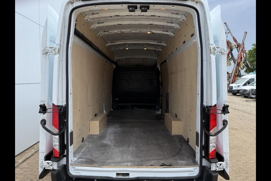 Ford E-Transit 68kWh 184PK L4H3 317km WLTP 96,5% (SOH) BEV Snelladen Carplay Climate control Cruise control Navigatie 360° camera Stoelverwarming Parkeersensoren v+a