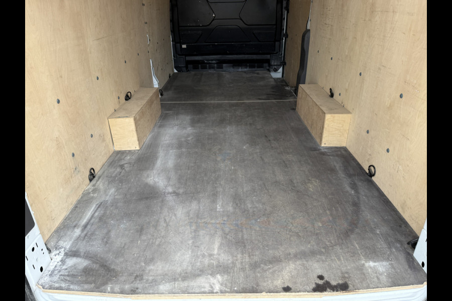Ford E-Transit 68kWh 184PK L4H3 317km WLTP 96,5% (SOH) BEV Snelladen Carplay Climate control Cruise control Navigatie 360° camera Stoelverwarming Parkeersensoren v+a