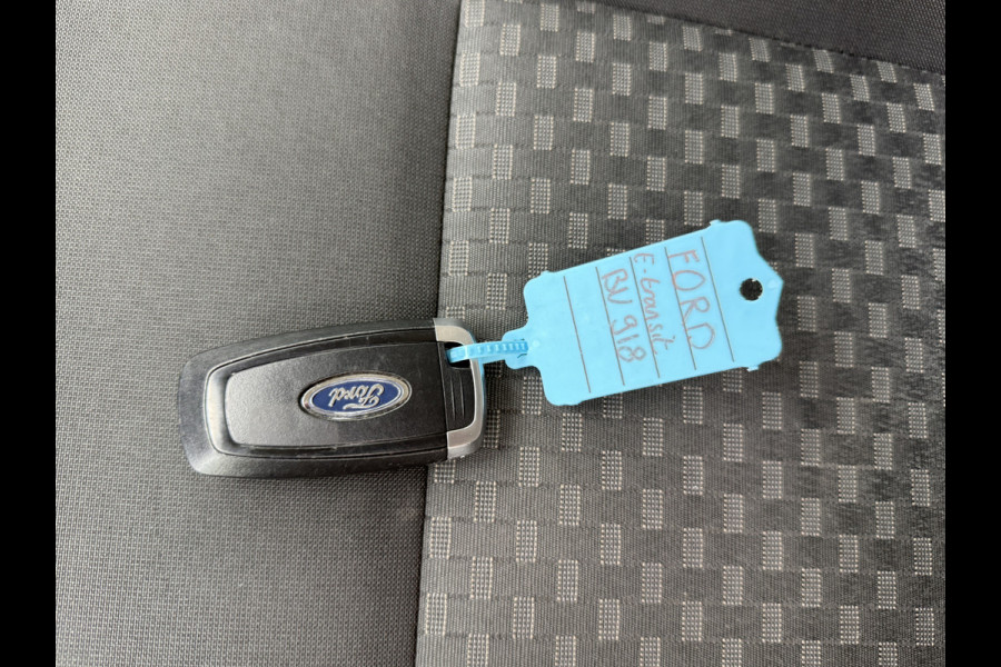 Ford E-Transit 68kWh 184PK L4H3 317km WLTP 96,5% (SOH) BEV Snelladen Carplay Climate control Cruise control Navigatie 360° camera Stoelverwarming Parkeersensoren v+a