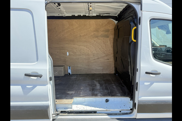 Ford E-Transit 68kWh 184PK L2H2 316km WLTP 94,9% (SOH) Climate Control Cruise Control CarPlay Navigatie Parkeersensoren v+a