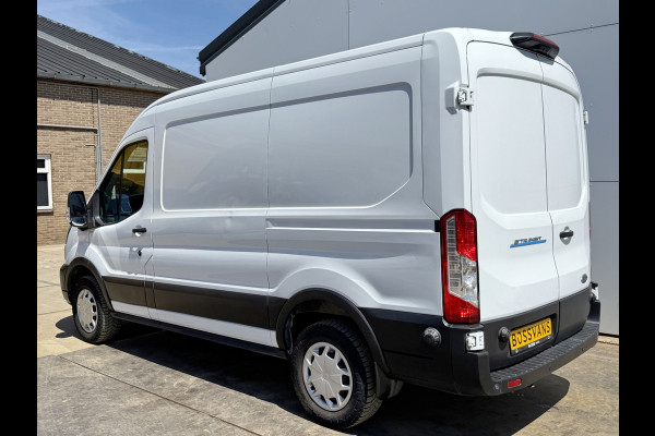 Ford E-Transit 68kWh 184PK L2H2 316km WLTP 94,9% (SOH) Climate Control Cruise Control CarPlay Navigatie Parkeersensoren v+a