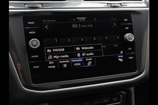 Volkswagen Tiguan Allspace 1.5 TSI Highline All-space 7p. Adaptive cruise control Climate control LED Parkeersensoren Panoramadak Achteruitrijd camera Trekhaak Navigatie Voorstoelen verwarmd Apple Carplay/ Android Auto
