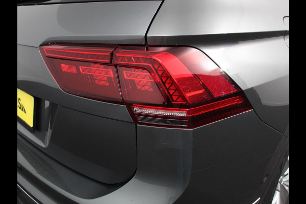 Volkswagen Tiguan Allspace 1.5 TSI Highline All-space 7p. Adaptive cruise control Climate control LED Parkeersensoren Panoramadak Achteruitrijd camera Trekhaak Navigatie Voorstoelen verwarmd Apple Carplay/ Android Auto