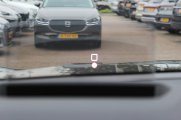 Citroën Ë-C4 Feel Pack 50 kWh / Camera / Head-up / Keyless / CarPlay / 18'' / Dodehoek / DAB / Cruise Control / Full-LED