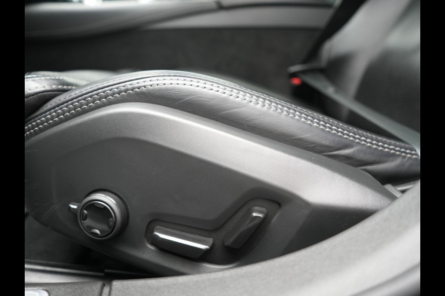 Volvo V90 T8 AWD Inscription PHEV 394pk Dealer O.H. | Trekhaak Af Fabriek | Panodak | Adaptive Cruise | Harman / Kardon | Head Up | Camera | Lederen Sportstoelen Massage & Ventilatie & Memory | Apple Carplay | Stuur Verwarmd | Blis | Plug In Hybrid |