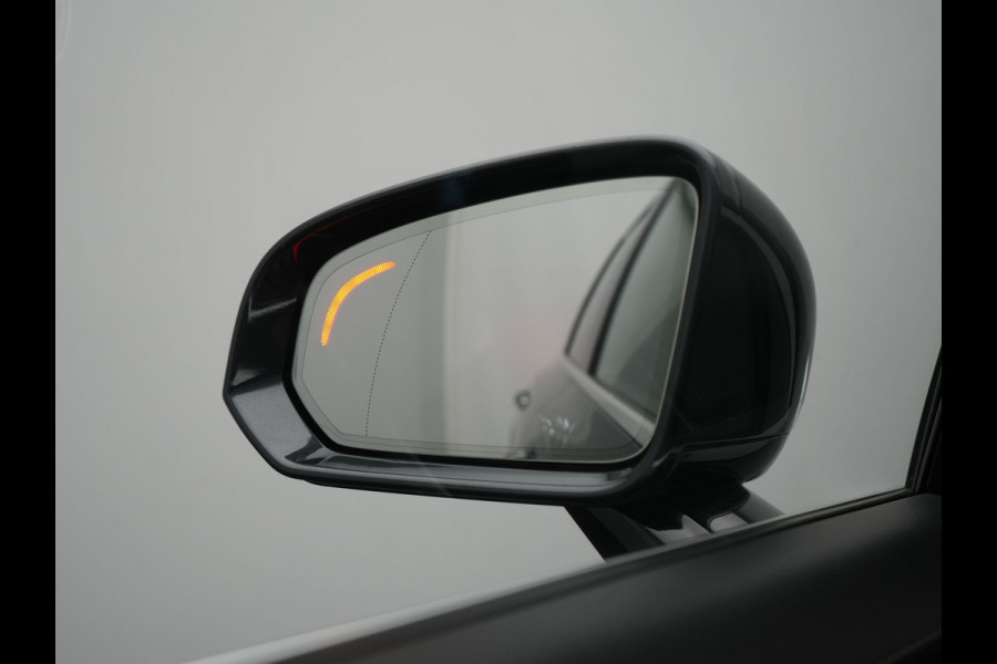 Volvo V90 T8 AWD Inscription PHEV 394pk Dealer O.H. | Trekhaak Af Fabriek | Panodak | Adaptive Cruise | Harman / Kardon | Head Up | Camera | Lederen Sportstoelen Massage & Ventilatie & Memory | Apple Carplay | Stuur Verwarmd | Blis | Plug In Hybrid |