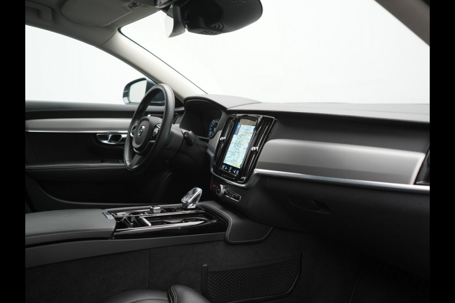 Volvo V90 T8 AWD Inscription PHEV 394pk Dealer O.H. | Trekhaak Af Fabriek | Panodak | Adaptive Cruise | Harman / Kardon | Head Up | Camera | Lederen Sportstoelen Massage & Ventilatie & Memory | Apple Carplay | Stuur Verwarmd | Blis | Plug In Hybrid |