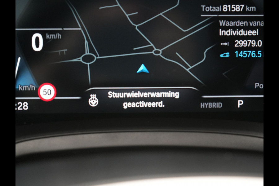 BMW 3 Serie Touring 330e M Sport PHEV 293pk Dealer O.H. | Trekhaak Af Fabriek | Adaptive Cruise | Head Up | 360 Camera | Adaptief Onderstel | Alcantara Sportstoelen & Stuur Verwarmd | Laser LED | Sfeerverlichting | Keyless | Blis | Apple Carplay | Plug In Hybrid |