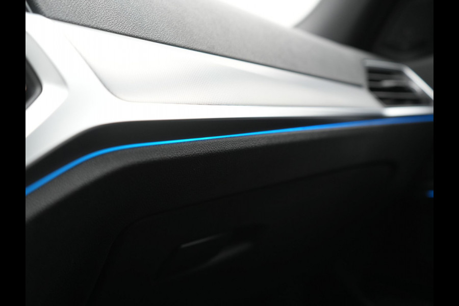 BMW 3 Serie Touring 330e M Sport PHEV 293pk Dealer O.H. | Trekhaak Af Fabriek | Adaptive Cruise | Head Up | 360 Camera | Adaptief Onderstel | Alcantara Sportstoelen & Stuur Verwarmd | Laser LED | Sfeerverlichting | Keyless | Blis | Apple Carplay | Plug In Hybrid |