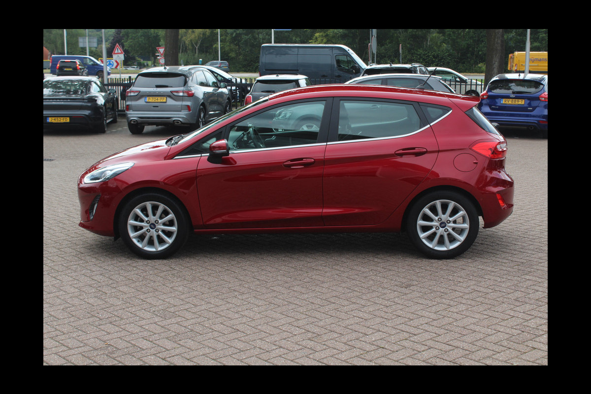 Ford Fiesta 1.0 EcoBoost Titanium / Trekhaak / Camera / Navigatie / 16'' / B&O / DAB / Stoel+Stuurverwarming / Cruise Control Adaptief