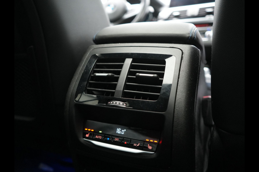 BMW X4 M40i M Sport 354pk | Trekhaak Af Fabriek | Panodak | Head Up | Adaptive Cruise | 360 Camera | Adaptief Onderstel | Lederen Sportstoelen Memory & Verwarmd | 21"L.M | Keyless | Blis | Sfeerverlichting | Apple Carplay |