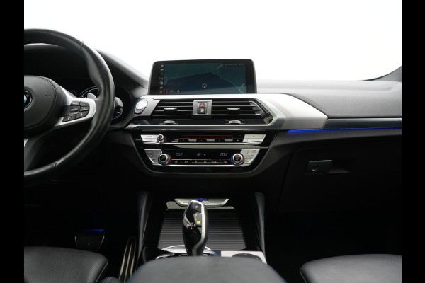 BMW X4 M40i M Sport 354pk | Trekhaak Af Fabriek | Panodak | Head Up | Adaptive Cruise | 360 Camera | Adaptief Onderstel | Lederen Sportstoelen Memory & Verwarmd | 21"L.M | Keyless | Blis | Sfeerverlichting | Apple Carplay |