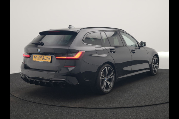 BMW 3 Serie Touring 330e M Sport PHEV 293pk Dealer O.H. | Trekhaak Af Fabriek | Adaptive Cruise | Head Up | 360 Camera | Adaptief Onderstel | Alcantara Sportstoelen & Stuur Verwarmd | Laser LED | Sfeerverlichting | Keyless | Blis | Apple Carplay | Plug In Hybrid |