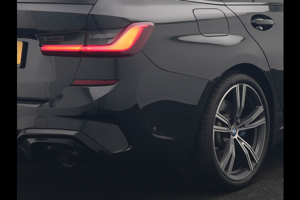 BMW 3 Serie Touring 330e M Sport PHEV 293pk Dealer O.H. | Trekhaak Af Fabriek | Adaptive Cruise | Head Up | 360 Camera | Adaptief Onderstel | Alcantara Sportstoelen & Stuur Verwarmd | Laser LED | Sfeerverlichting | Keyless | Blis | Apple Carplay | Plug In Hybrid |